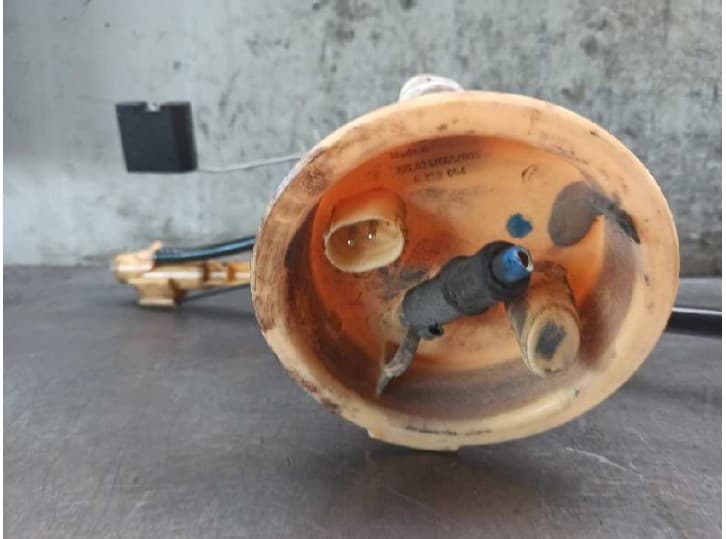 Recambio de aforador para bmw 3 (e46) 320 d referencia OEM IAM 6752054 221824065006 VDO