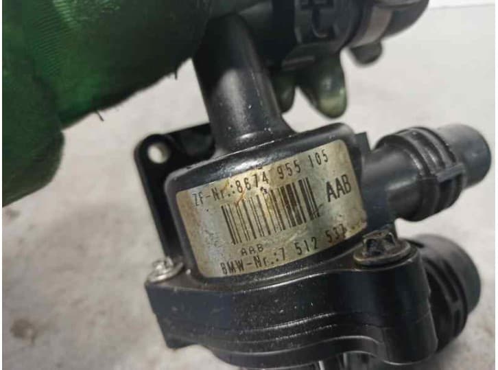 Recambio de bomba agua para bmw 3 (e46) 318 i referencia OEM IAM 7512537 8674955105 ZF 6