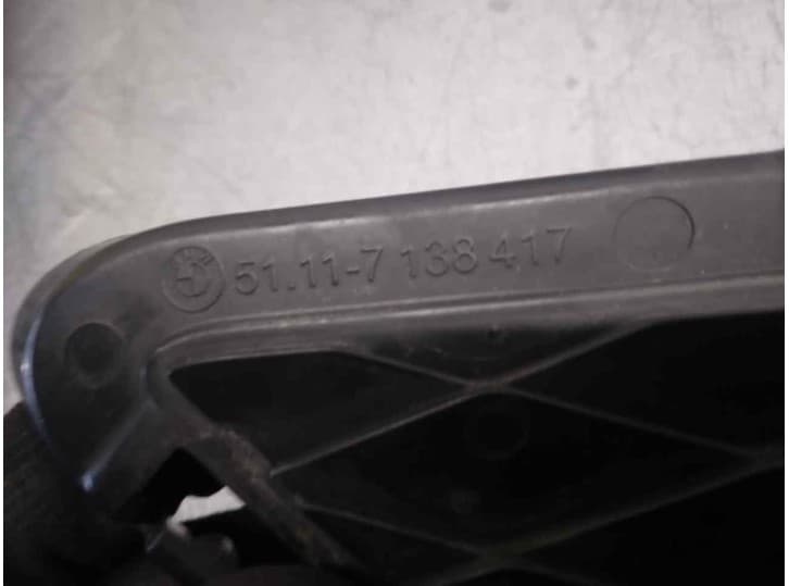 Recambio de rejilla delantera para bmw 3 (e90) 320 d referencia OEM IAM 51117138417 3