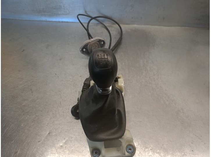 Recambio de palanca cambio para hyundai i30 (fd) 1.6 crdi referencia OEM IAM 437002R140 2