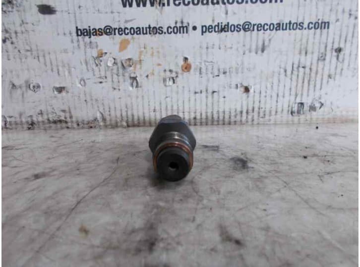 Recambio de inyector para tata indica 1.4 td referencia OEM IAM LDCG00302A 3
