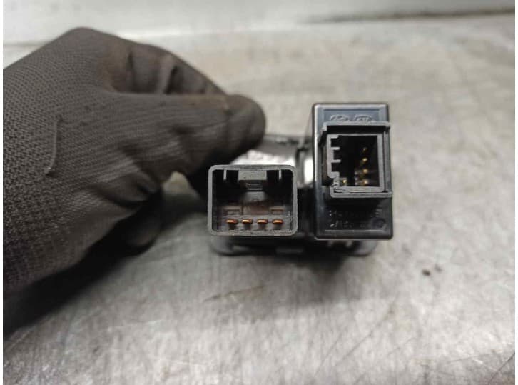 Recambio de mandos salpicadero para kia soul i (am) 1.6 cvvt referencia OEM IAM 201005708 2