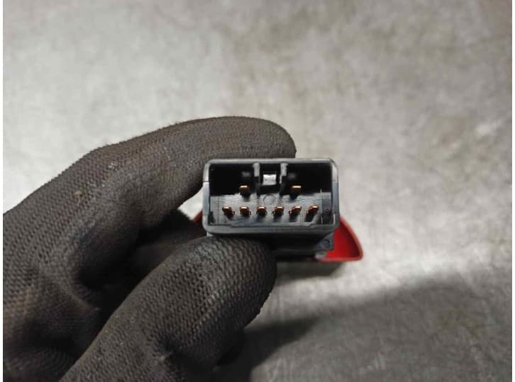 Recambio de warning para kia soul i (am) 1.6 cvvt referencia OEM IAM 864W01404 4