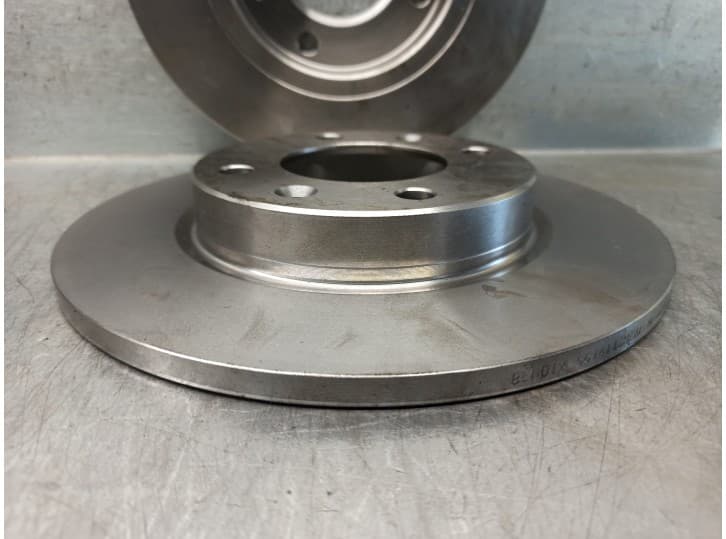 Recambio de disco freno trasero para peugeot 405 berlina referencia OEM IAM 6025804 3