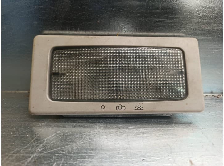 Recambio de luz interior para seat ibiza ii (6k1) 1.4 i referencia OEM IAM 6K0947105C