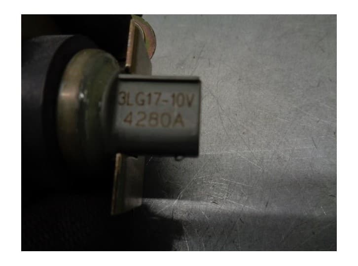 Recambio de sensor para kia opirus (gh) 3.5 referencia OEM IAM 3LG17 3