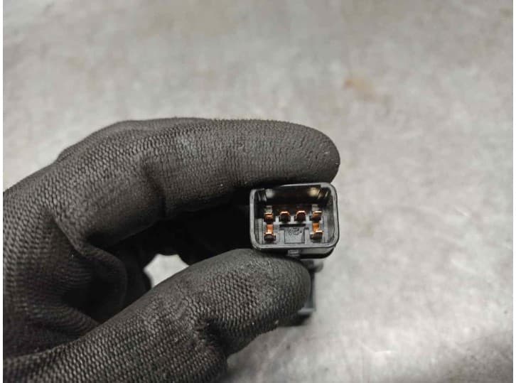 Recambio de interruptor para ssangyong rodius i 2.7 xdi referencia OEM IAM 202008020 4