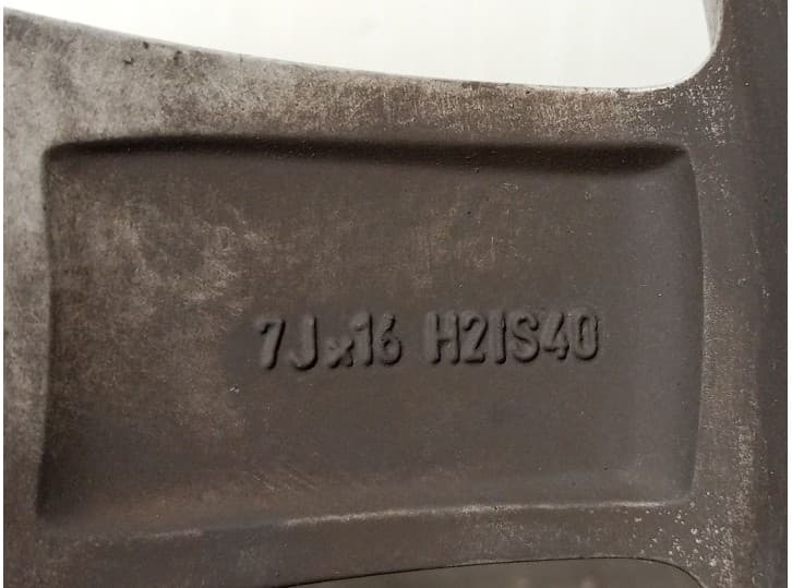 Recambio de llanta para bmw 1 (f20) 116 d referencia OEM IAM 6886302 R167JX16H2IS40 5