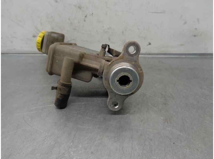 Recambio de bomba freno para nissan x-trail i (t30) 2.2 dci referencia OEM IAM 460108H911 3