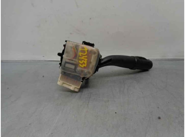 Recambio de mando luces para toyota avensis (_t25_) 1.8 (zzt251_) referencia OEM IAM 173650 2