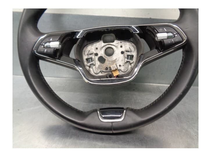 Recambio de volante para skoda scala (nw1) 1.0 tsi referencia OEM IAM 5E3419093A 2