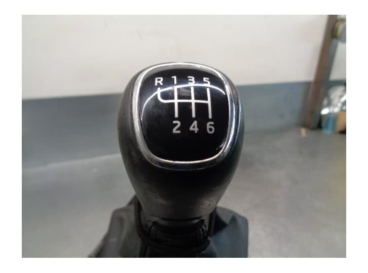 Recambio de palanca cambio para skoda scala (nw1) 1.0 tsi referencia OEM IAM 2Q0711049K 6