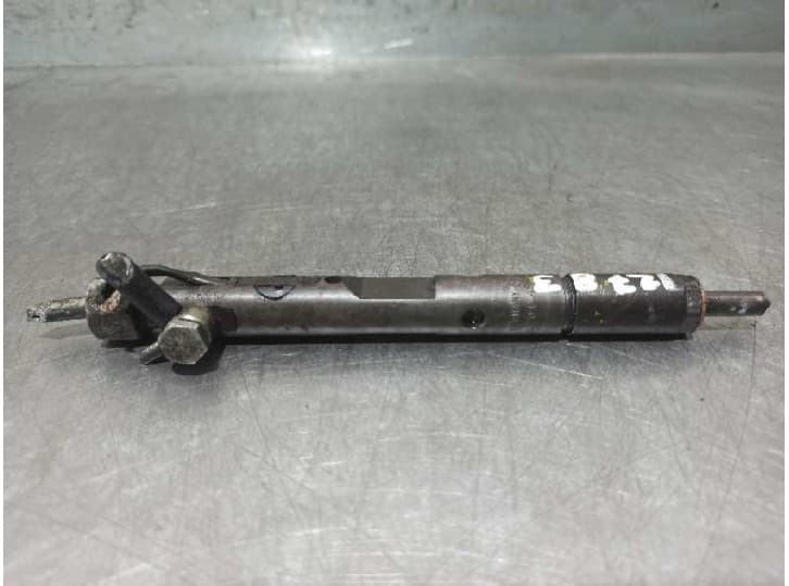Recambio de inyector para rover 600 i (rh) 620 sdi referencia OEM IAM KBAL70P45  BOSCH 3
