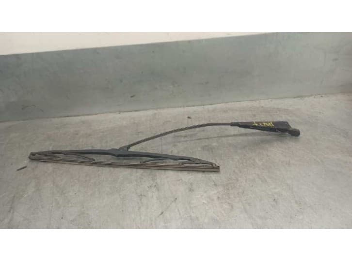 Recambio de brazo limpia trasero para daewoo nexia 1.5 (08, 68) referencia OEM IAM