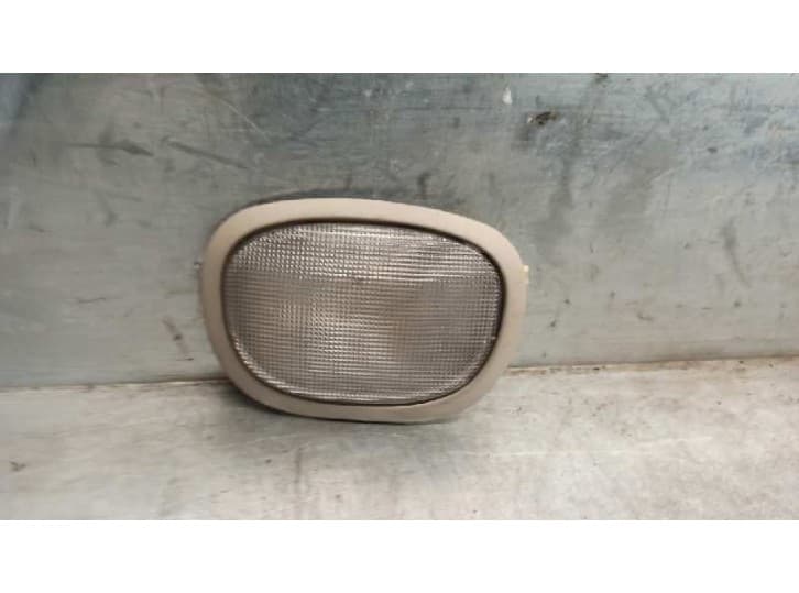 Recambio de luz interior para chrysler voyager (gs) 2.4 cat referencia OEM IAM 04685242