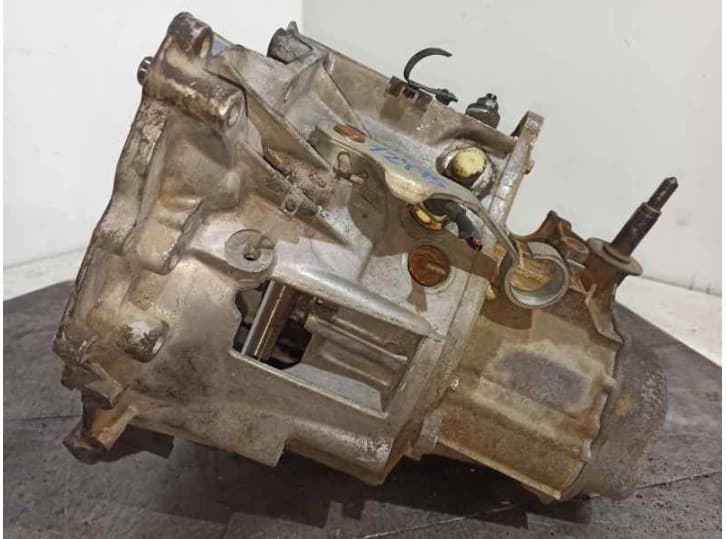 Recambio de caja cambios para peugeot 205 ii (20a/c) 1.8 diesel referencia OEM IAM 20CH59 2