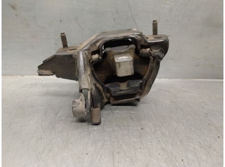 Recambio de soporte cambio para seat ibiza iii (6l1) 1.9 sdi referencia OEM IAM 6Q0139555