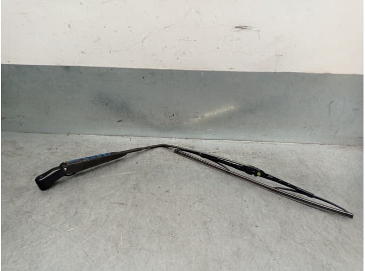 Recambio de brazo limpia trasero para hyundai accent i (x-3) 1.3 i 12v referencia OEM IAM