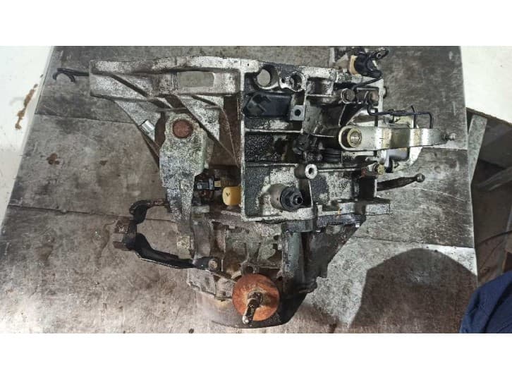Recambio de caja cambios para citroën zx (n2) 1.9 dt referencia OEM IAM 20CL32 4152318 5