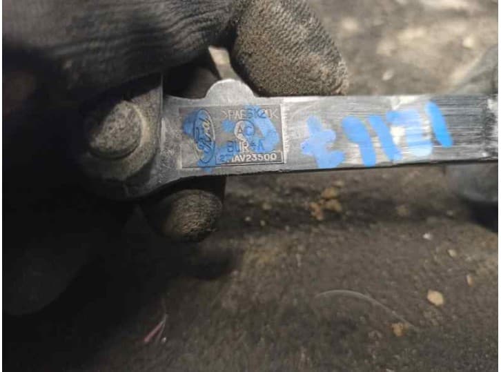 Recambio de retenedor puerta para ford mondeo ii sedán (bfp) 1.8 i referencia OEM IAM 4
