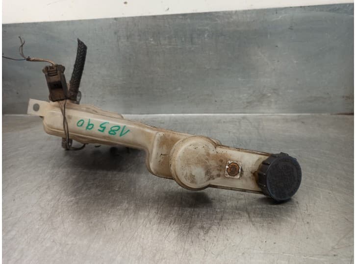 Recambio de bomba freno para mazda premacy (cp) 2.0 td referencia OEM IAM CBY74340Z 2