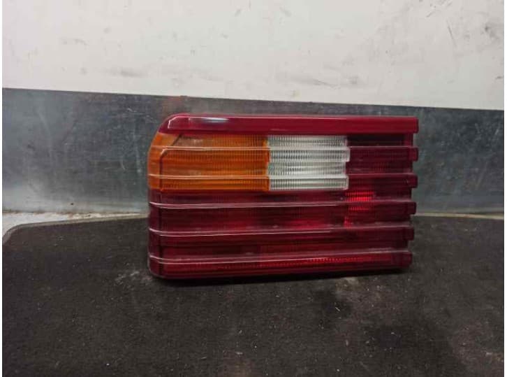 Recambio de piloto trasero izquierdo para rover montego 2.0 d turbo referencia OEM IAM