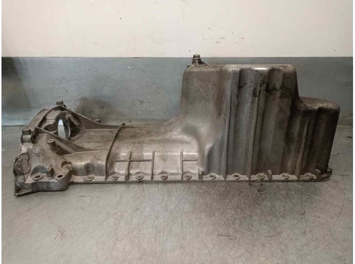 Recambio de carter para ssangyong rodius i 2.7 xdi referencia OEM IAM A6650141602 4