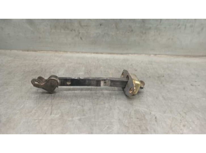 Recambio de retenedor puerta para suzuki swift iii (mz, ez) 1.3 (rs 413) referencia OEM IAM