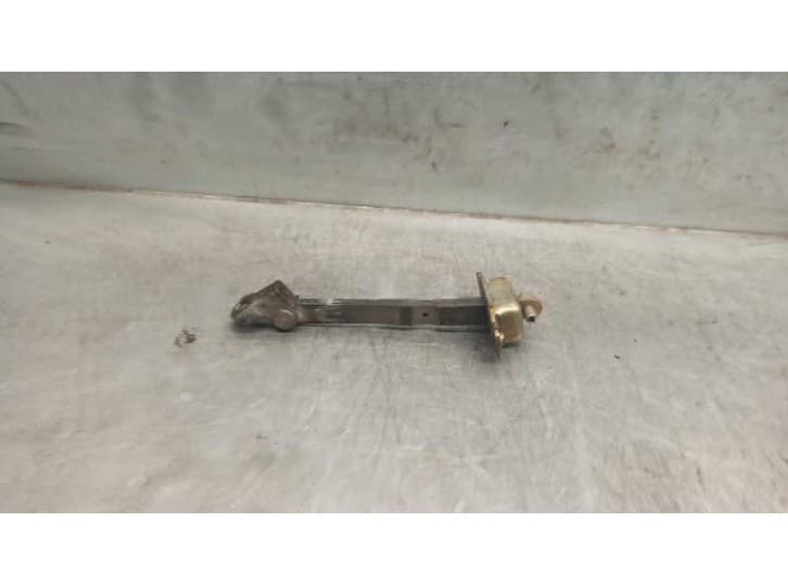 Recambio de retenedor puerta para suzuki swift iii (mz, ez) 1.3 (rs 413) referencia OEM IAM