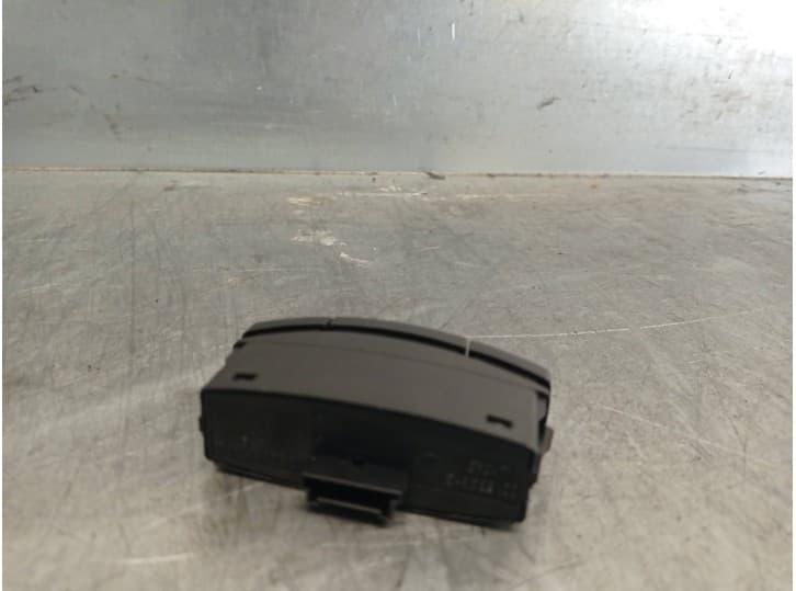 Recambio de warning para bmw 1 (e87) 118 d referencia OEM IAM 694560303 2