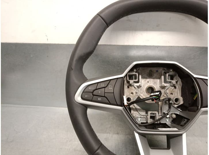 Recambio de volante para dacia duster iii (hm_) 1.0 tce lpg referencia OEM IAM 484000004R 5