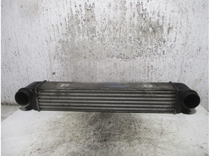 Recambio de intercooler para bmw 5 (e39) 525 d referencia OEM IAM 17512247359