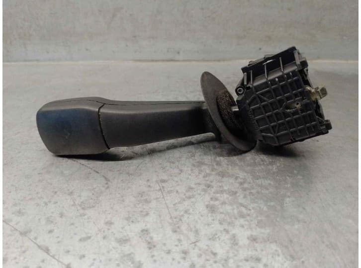 Recambio de mando luces para bmw 5 (e39) 525 tds referencia OEM IAM 8352014