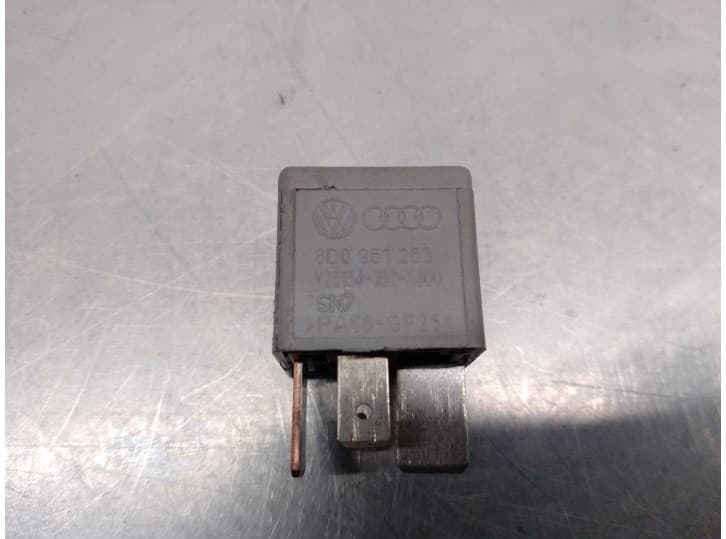 Recambio de rele para audi a6 c6 (4f2) 2.4 referencia OEM IAM 8D0951253 4