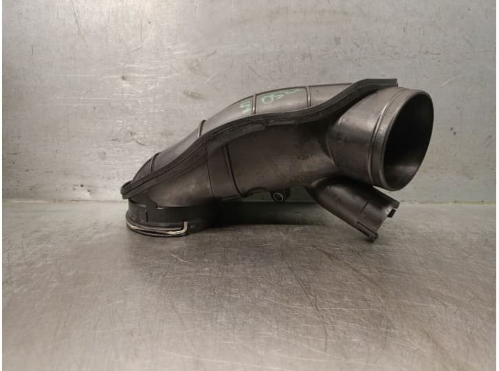 Recambio de tubo para bmw 5 (f10) 530 d referencia OEM IAM 13717807493 13718506702