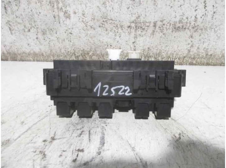 Recambio de caja reles / fusibles para infiniti q50 50 d referencia OEM IAM 284B74GC0A