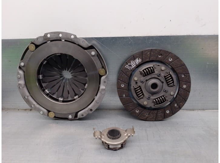 Recambio de kit embrague para lancia y10 referencia OEM IAM 801089 802049 VALEO 2
