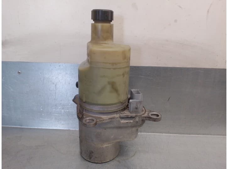 Recambio de bomba direccion para volvo v50 (545) 2.0 d referencia OEM IAM 5N513K514CA 2