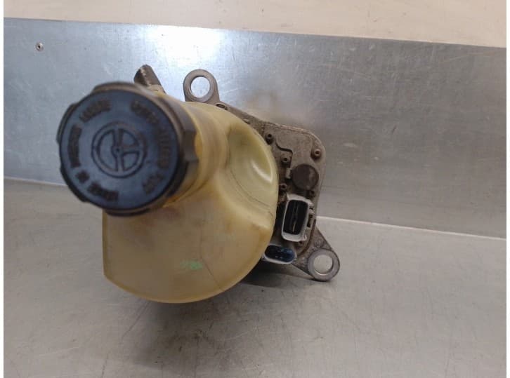 Recambio de bomba direccion para volvo v50 (545) 2.0 d referencia OEM IAM 5N513K514CA 3