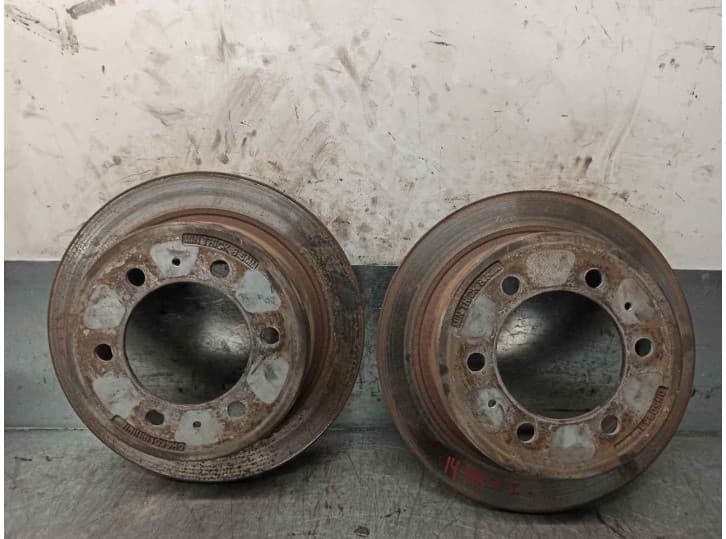 Recambio de disco freno trasero para ssangyong musso (fj) 2.9 td referencia OEM IAM