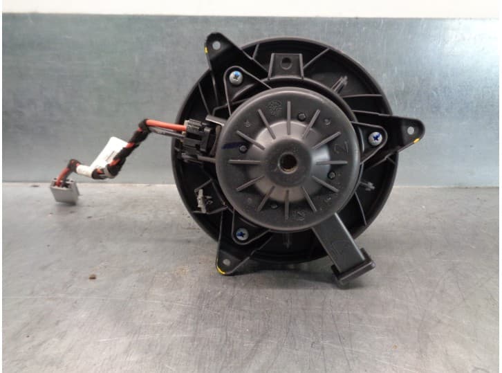 Recambio de motor calefaccion para chevrolet cruze (j300) 1.8 referencia OEM IAM 52427102 2