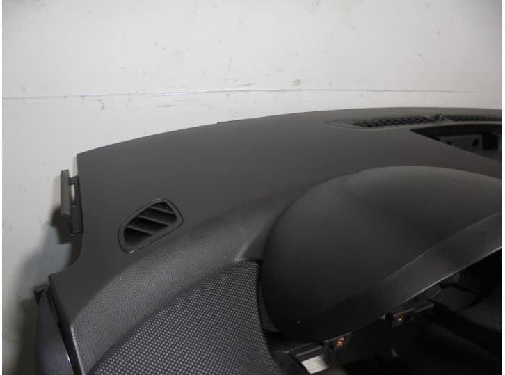 Recambio de salpicadero para chevrolet cruze (j300) 1.8 referencia OEM IAM  NEGRO 3
