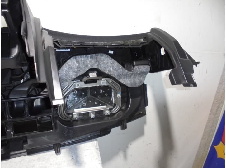 Recambio de salpicadero para chevrolet cruze (j300) 1.8 referencia OEM IAM  NEGRO 10