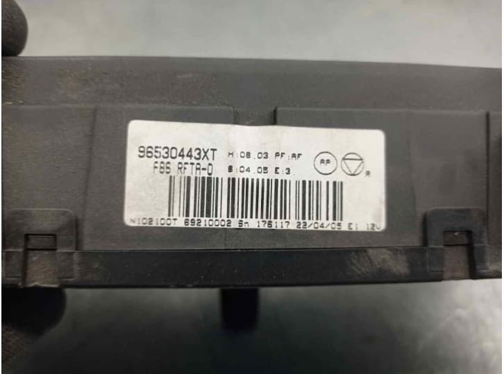 Recambio de mando climatizador para citroën c2 (jm_) 1.6 referencia OEM IAM 96530443XT 2