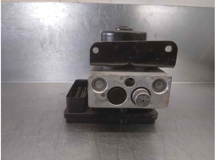 Recambio de abs para ssangyong kyron 2.0 xdi referencia OEM IAM 4894009700 3