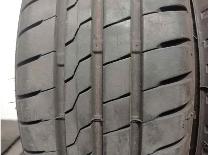 Recambio de neumatico/s para toyota yaris (_p13_) 1.0 (ksp130_) referencia OEM IAM 17565R1584H 3