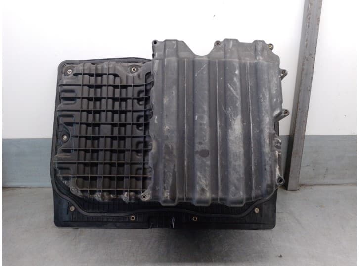 Recambio de caja trasera para bmw 3 (e90) 320 d referencia OEM IAM 51717120020 2
