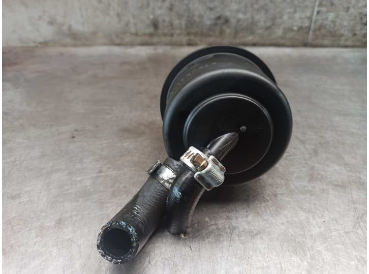 Recambio de deposito servo para saab 900 ii 2.0 i referencia OEM IAM 3