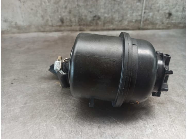 Recambio de deposito servo para saab 900 ii 2.0 i referencia OEM IAM 4