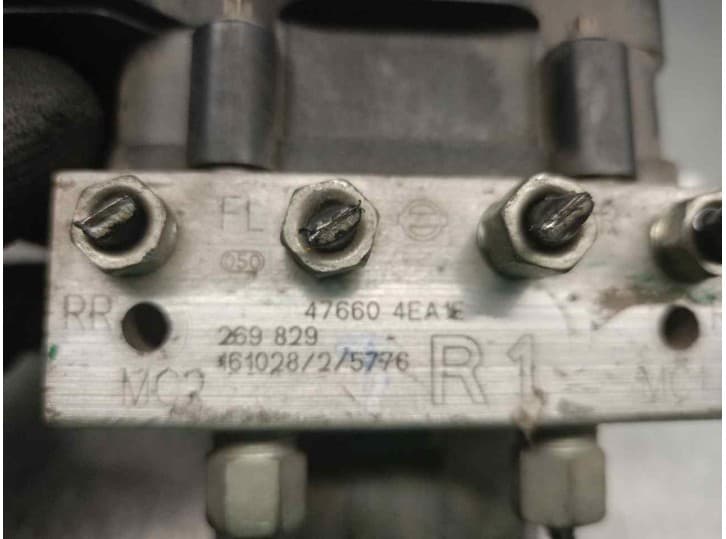Recambio de abs para nissan qashqai ii (j11, j11_) 1.2 dig-t referencia OEM IAM 476604EA1E 2